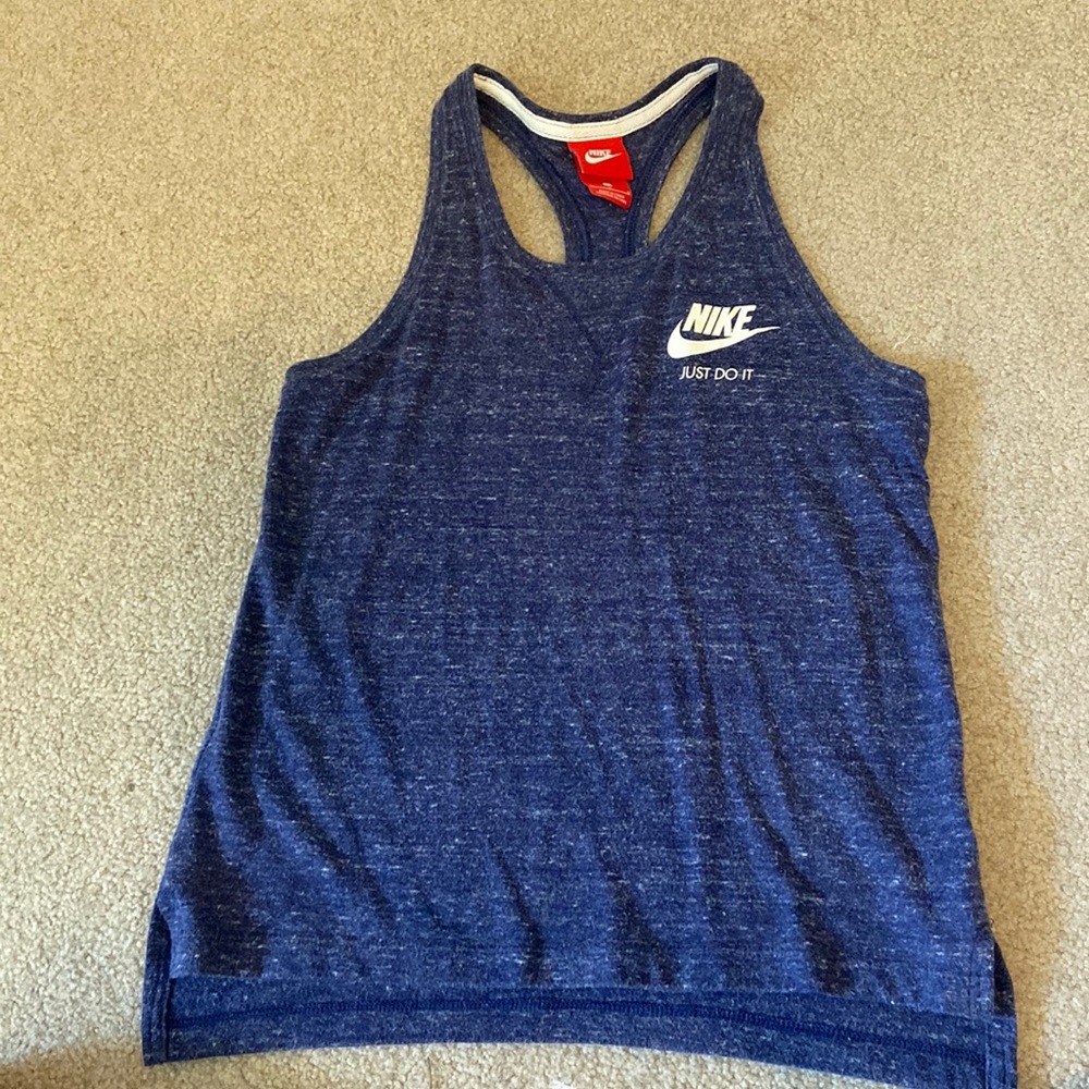 Great for activity’s. Worn multiple times but in great condition. No smell.